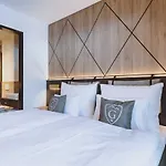 Glemm By Avenida Superior & Residences Hotel