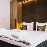 Hotel Glemm By Avenida Superior & Residences