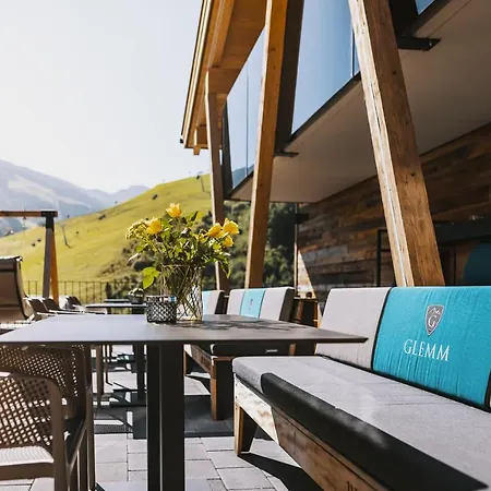 Glemm By Avenida Superior & Residences Hotel 4*