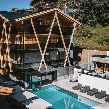 Glemm By Avenida Superior & Residences Hotel 4*