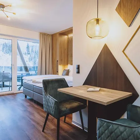 Glemm By Avenida Superior & Residences Hotel 4*