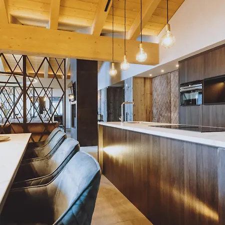 Glemm By Avenida Superior & Residences Hotel
