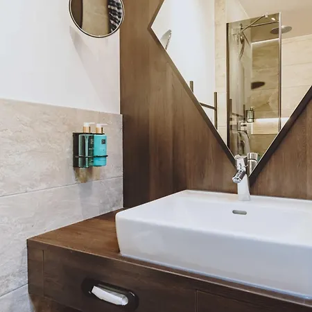 Hotel Glemm By Avenida Superior & Residences 4*
