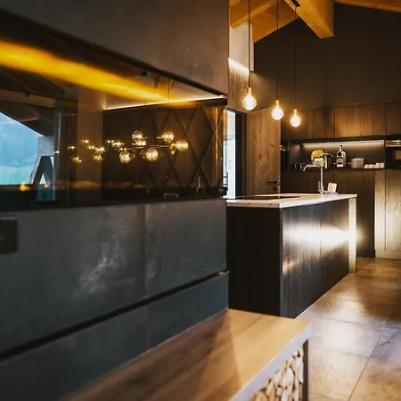 Glemm By Avenida Superior & Residences Hotel 4*