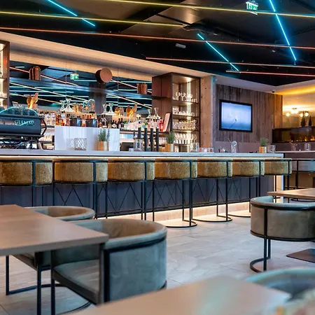 Glemm By Avenida Superior & Residences ホテル ザールバッハ・ヒンターグレム