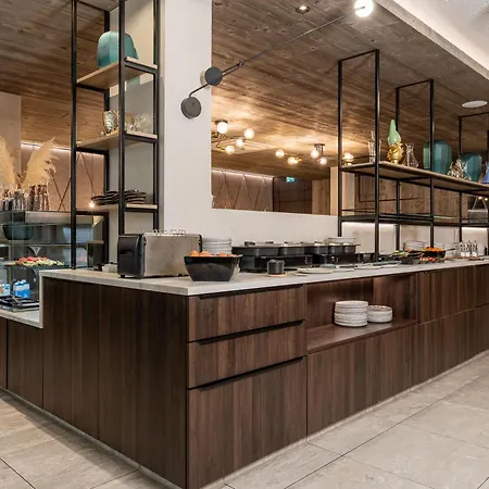 Glemm By Avenida Superior & Residences ホテル 4*